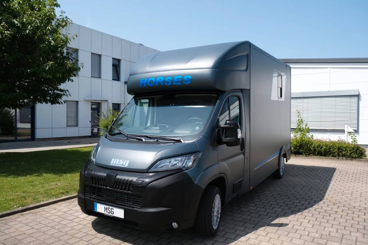 Horsebox HGV Peugeot PEUGEOT BOXER 165 MSG STALLION LIGHT NOUVEAU MODEL 2026 New