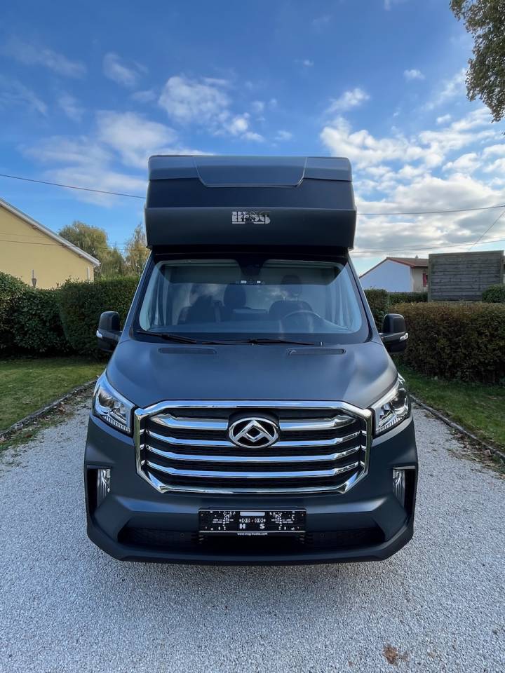 Horsebox HGV Autre marque MAXUS DELIVER 9 LUXURY MSG STALLION LIGHT 2025 Used