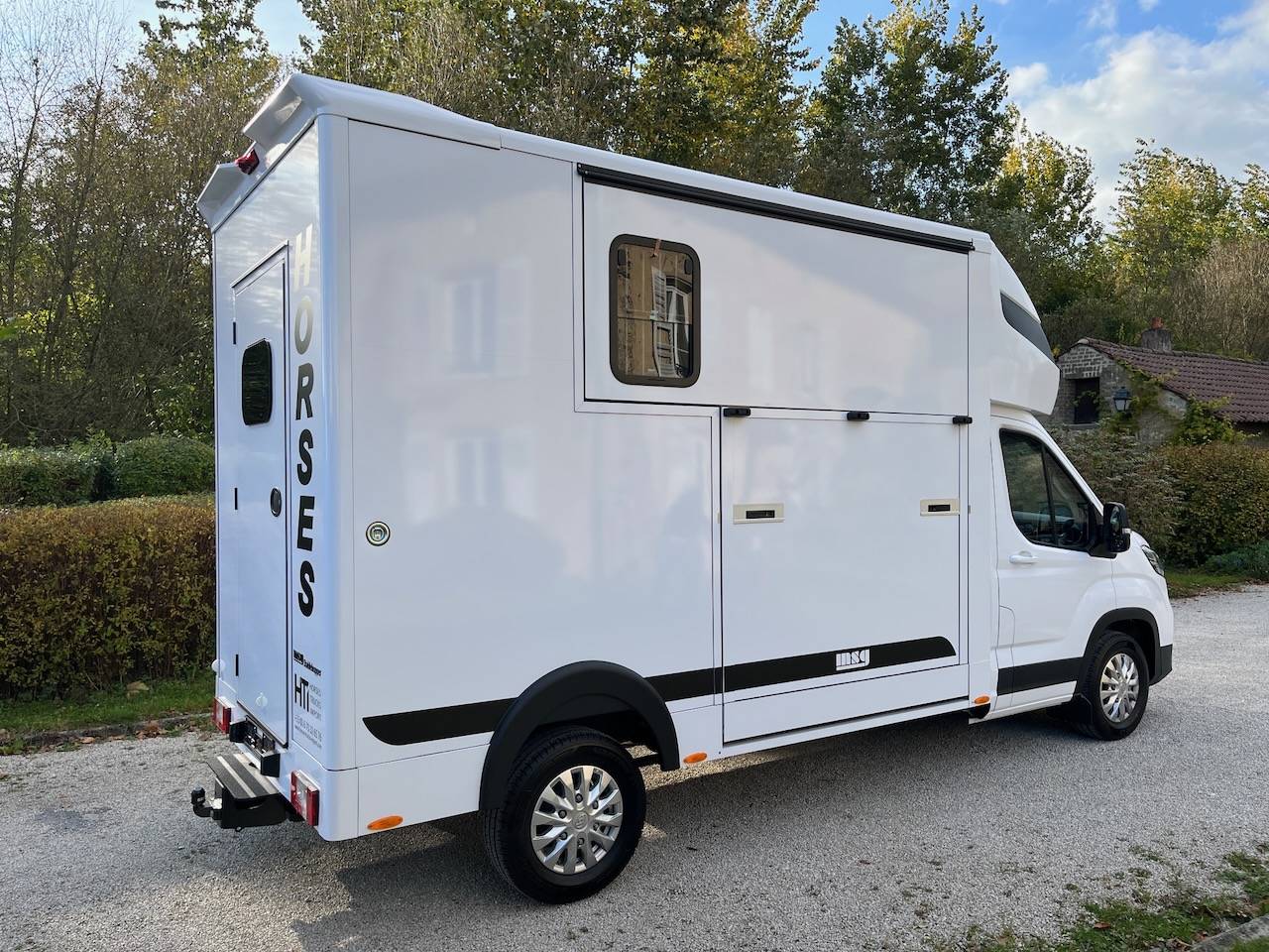 Horsebox HGV Autre marque MAXUS DELIVER 9 LUXURY MSG STALLION LIGHT 2025 Used