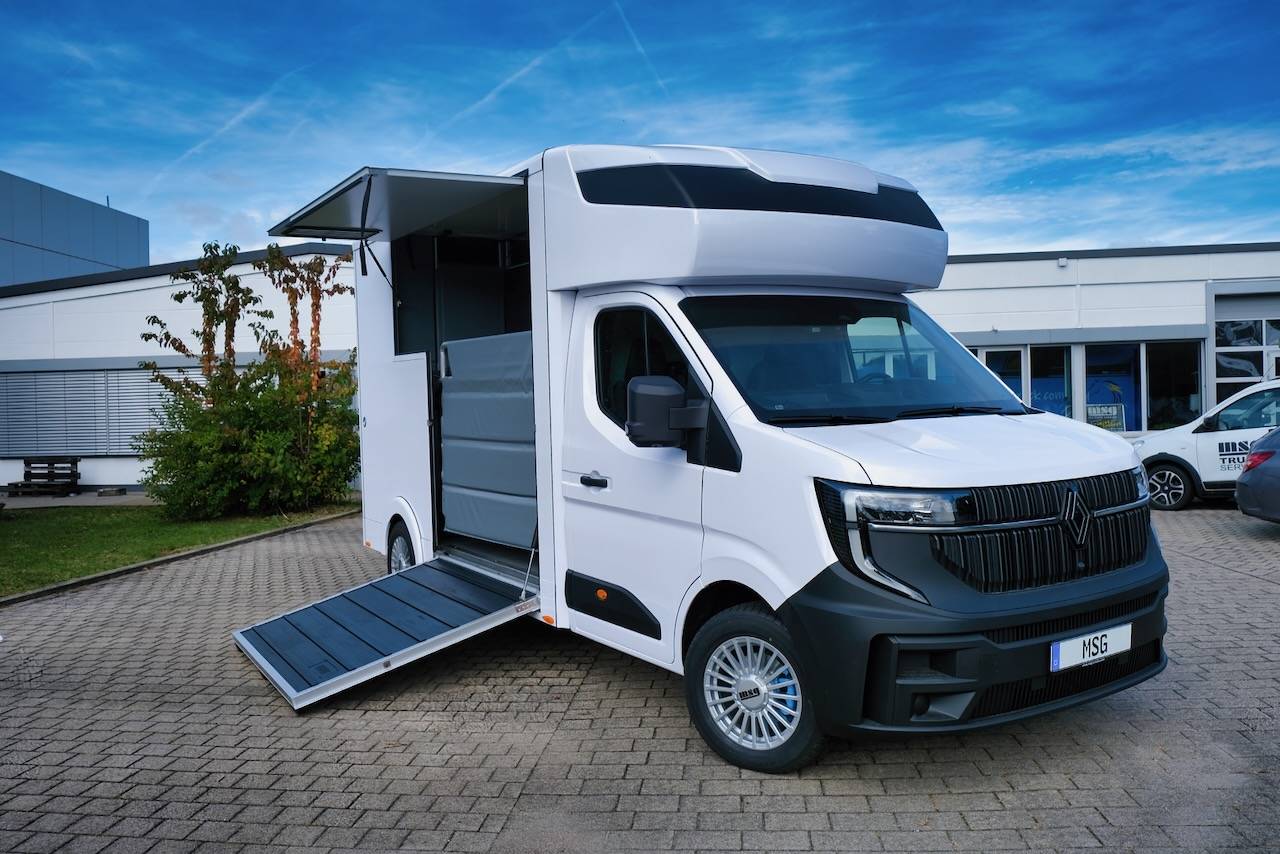 Horsebox HGV Renault RENAULT MASTER 170 MSG STALLION LIGHT AUTOMATIQUE 2026 New