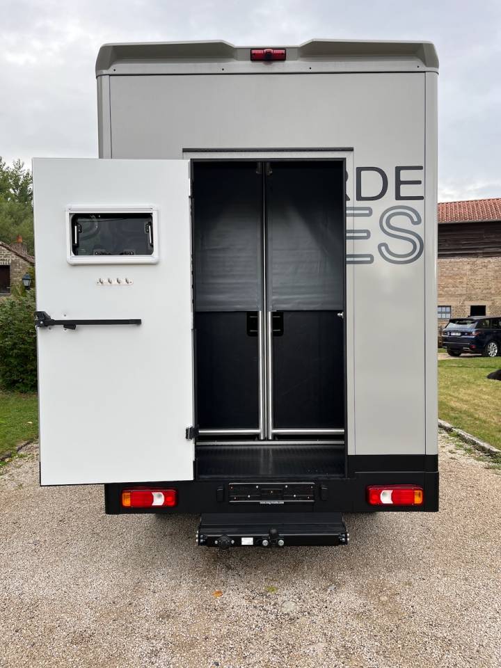 Horsebox HGV Iveco IVECO DAILY 35S210 HI-MATIC MSG STALLION LIGHT 2026 New