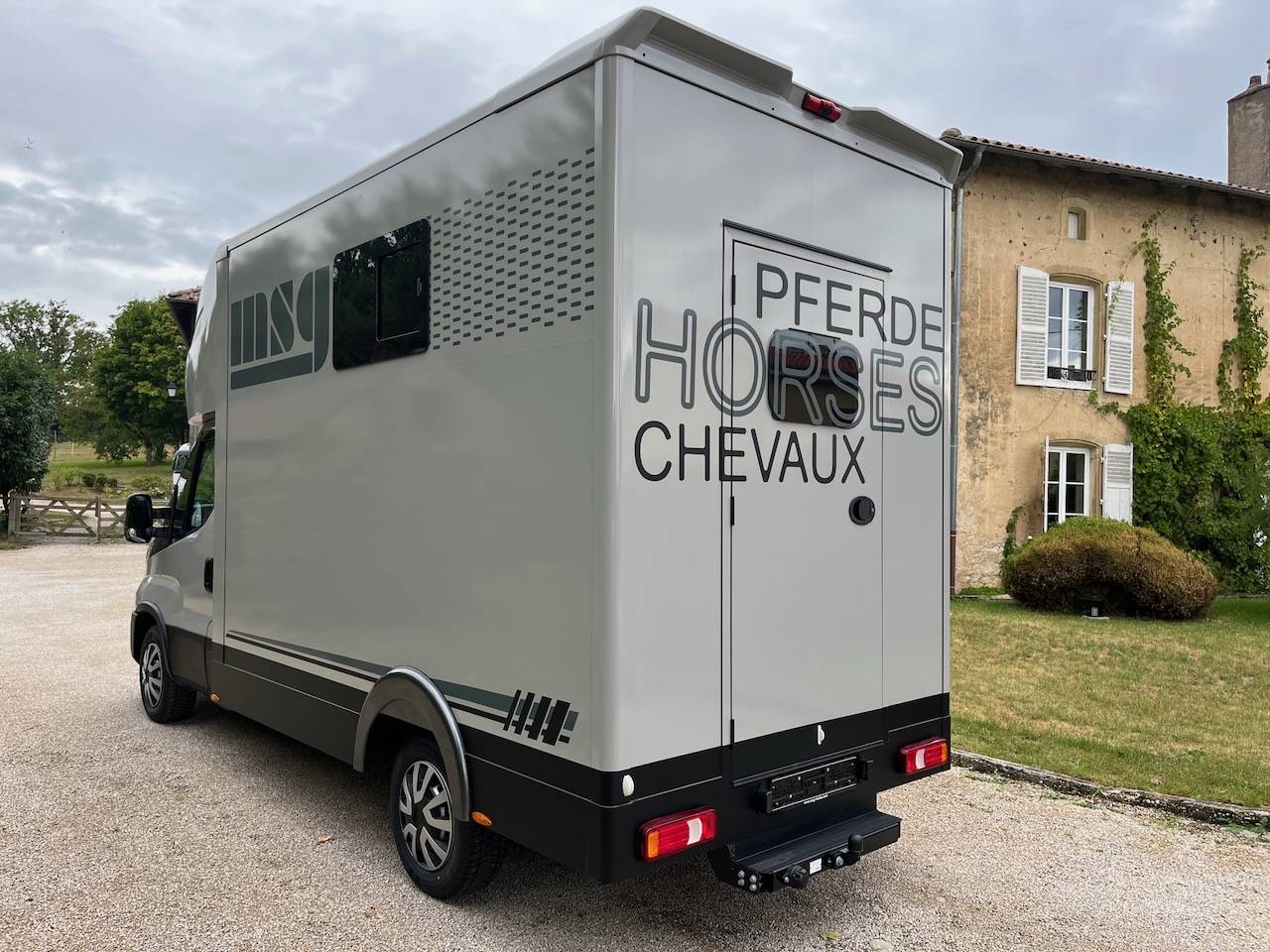Horsebox HGV Iveco IVECO DAILY 35S210 HI-MATIC MSG STALLION LIGHT 2026 New