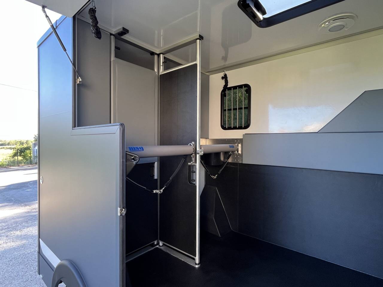 Horsebox HGV Peugeot PEUGEOT BOXER BLUEHDI 165 MSG STALLION LIGHT 2025 Used
