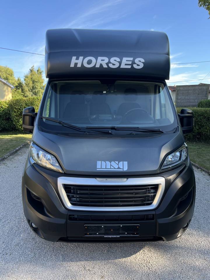 Horsebox HGV Peugeot PEUGEOT BOXER BLUEHDI 165 MSG STALLION LIGHT 2025 Used