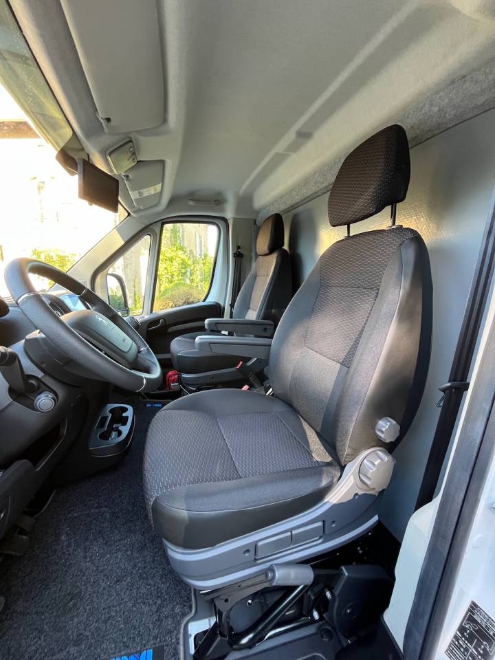 Horsebox HGV Peugeot PEUGEOT BOXER BLUEHDI 165 MSG STALLION LIGHT  Used