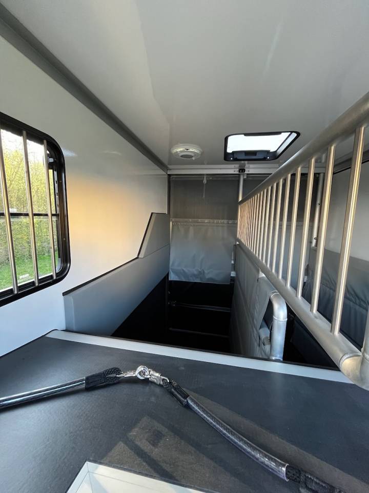 Horsebox HGV Nissan NISSAN INTERSTAR DCI 165 MSG SUPERLIGHT PLUS 2026 Used