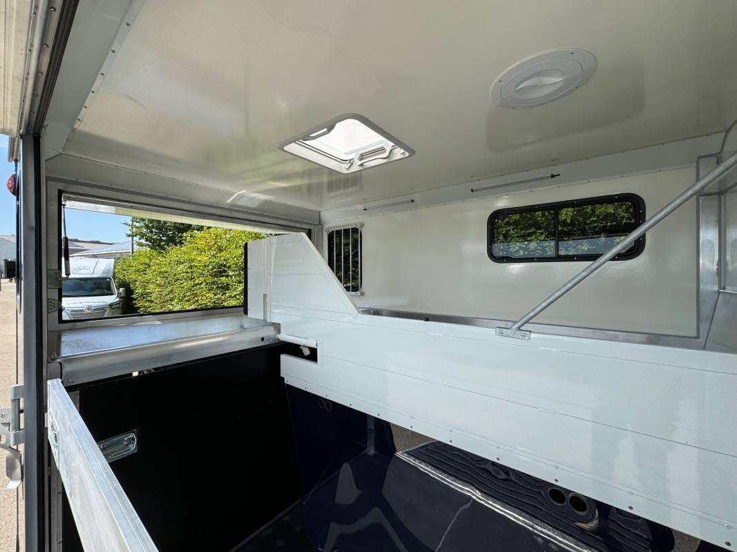 Trailer Anka REMORQUE ANKA 2 CHEVAUX + HOME CAR & SELLERIE 2026 New