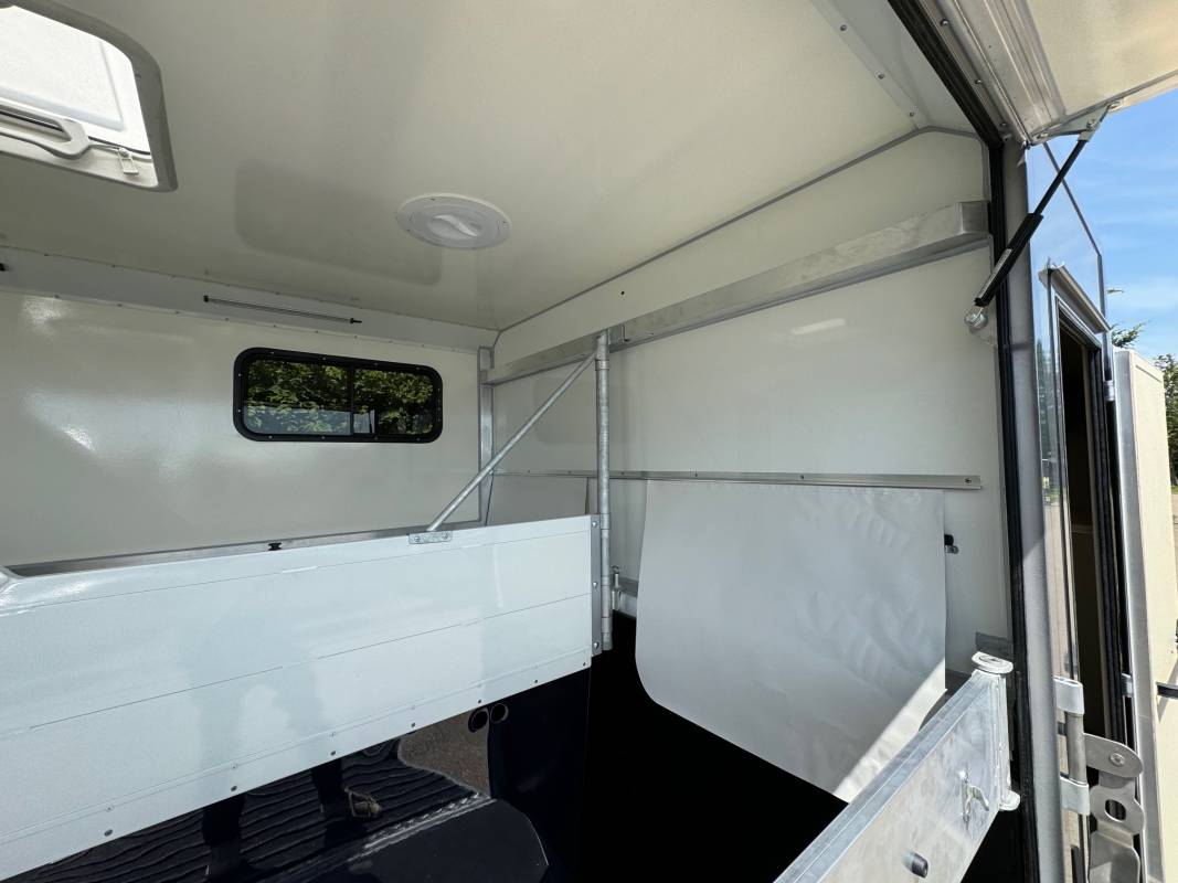 Trailer Anka REMORQUE ANKA 2 CHEVAUX + HOME CAR & SELLERIE 2026 New