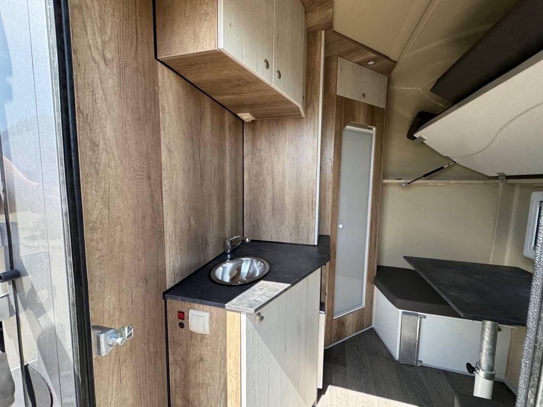 Trailer Anka REMORQUE ANKA 2 CHEVAUX + HOME CAR & SELLERIE 2026 New