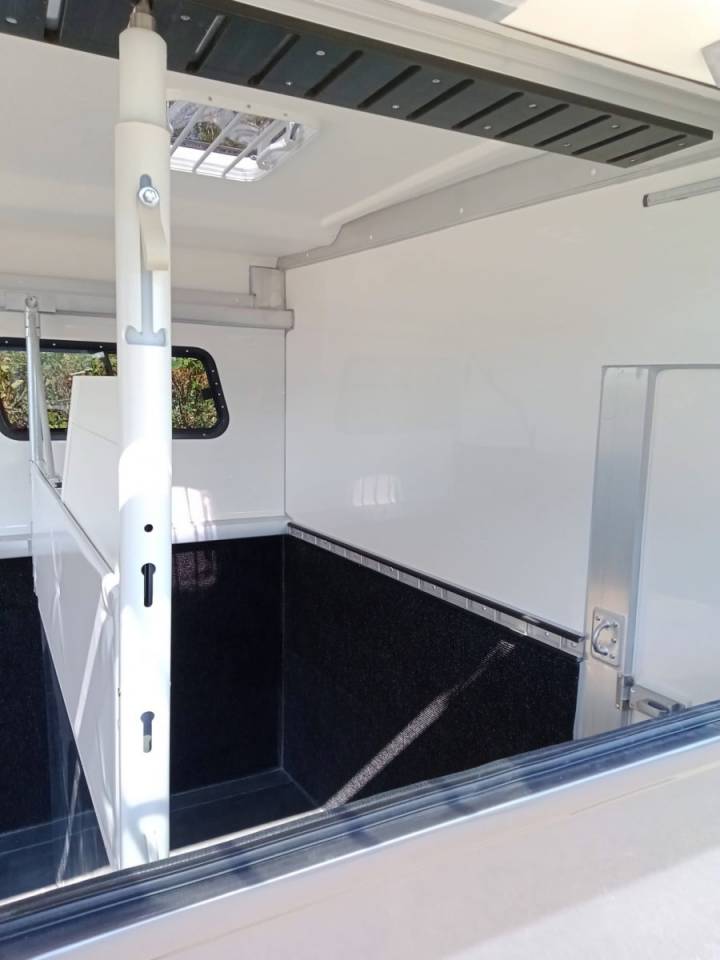 Trailer Anka REMORQUE ANKA 2 CHEVAUX & GRAND HOME CAR 2026 New