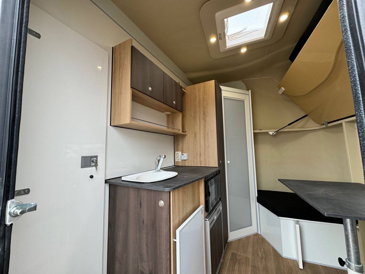 Trailer Anka REMORQUE ANKA 3 CHEVAUX & HOME CAR 2026 New