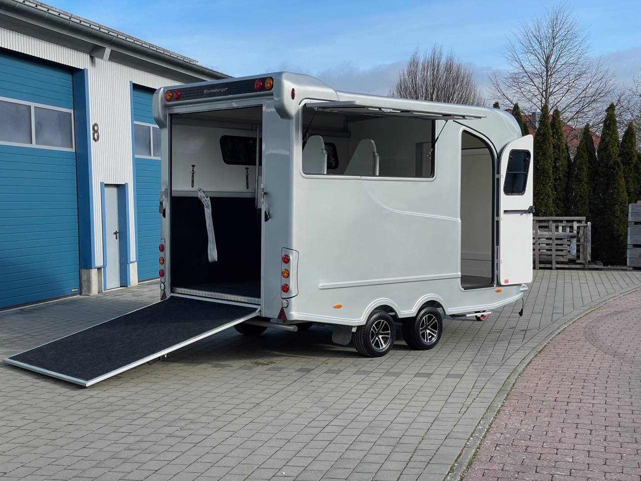 Trailer Anka REMORQUE ANKA 3 CHEVAUX & SELLERIE 2026 New