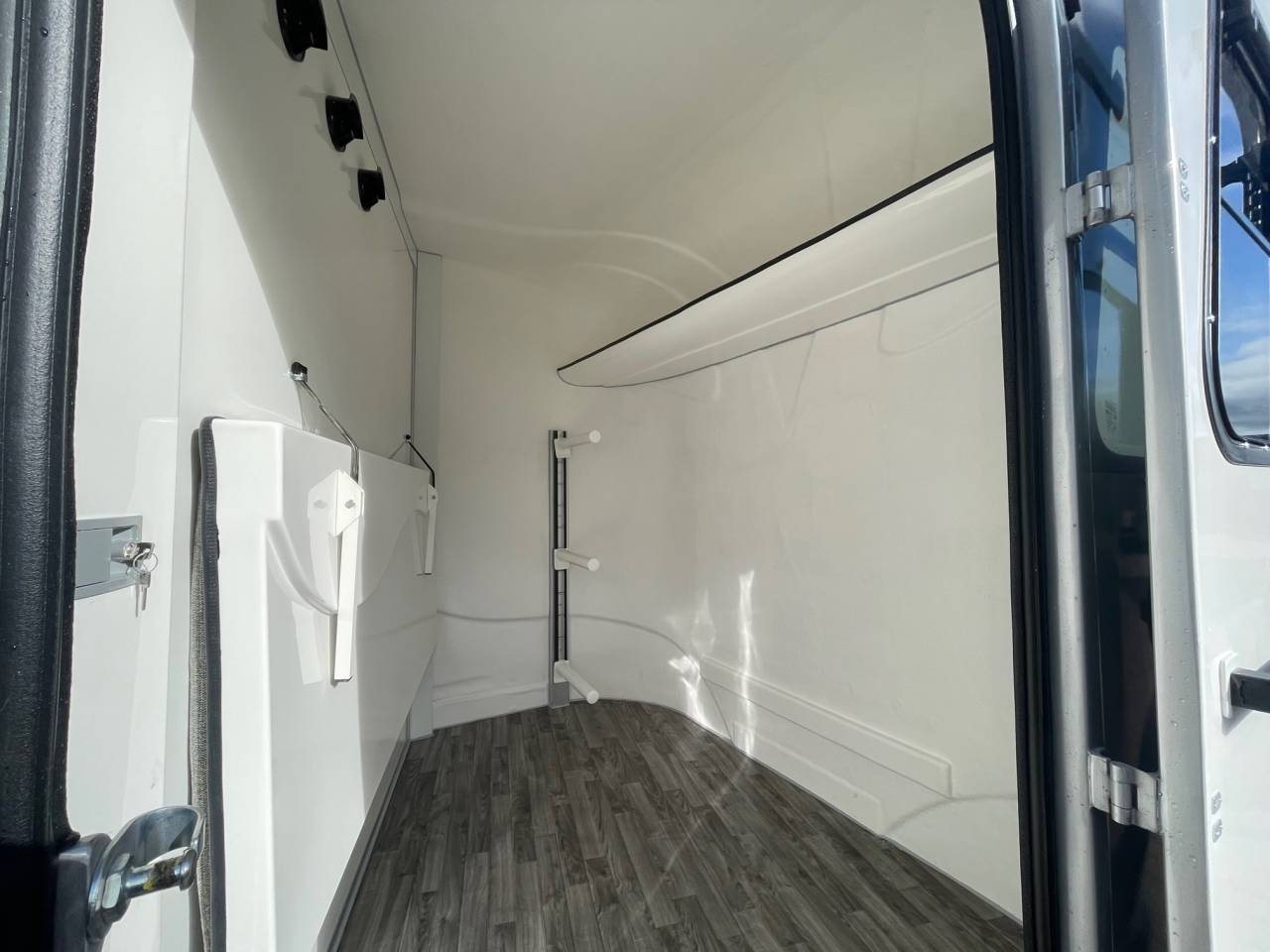 Trailer Anka REMORQUE ANKA 3 CHEVAUX & SELLERIE 2026 New