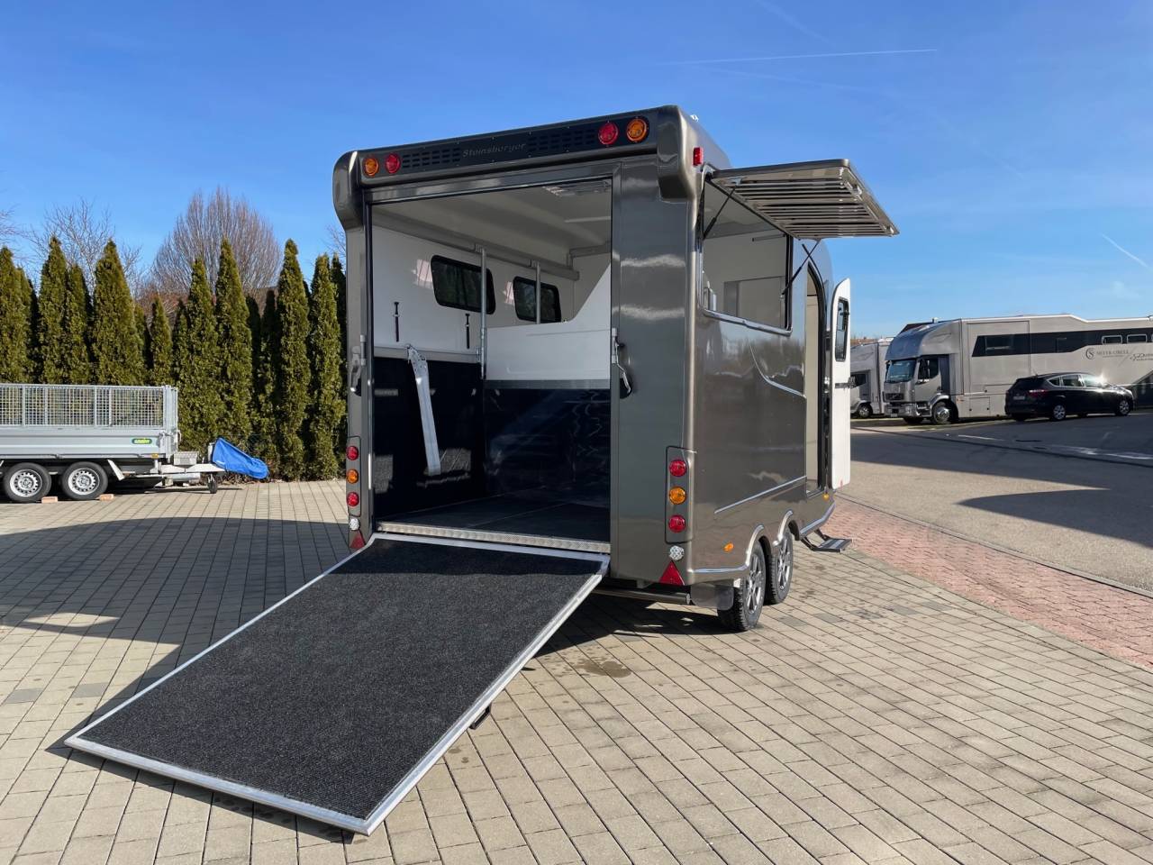Trailer Anka REMORQUE ANKA 3 CHEVAUX & SELLERIE 2026 New