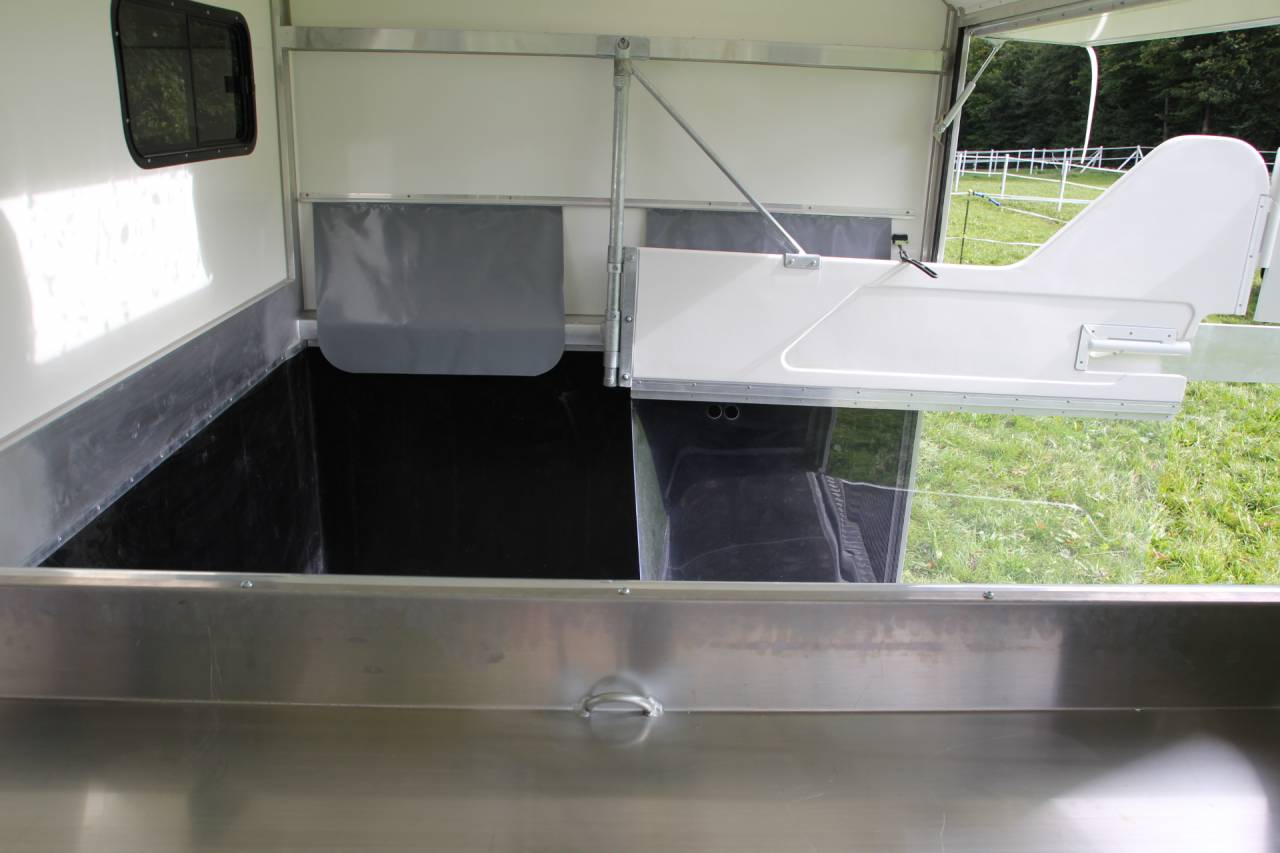 Trailer Anka REMORQUE ANKA 2 CHEVAUX + HOME CAR & SELLERIE 2026 New