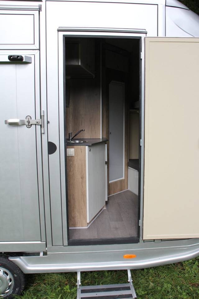 Trailer Anka REMORQUE ANKA 2 CHEVAUX + HOME CAR & SELLERIE 2026 New