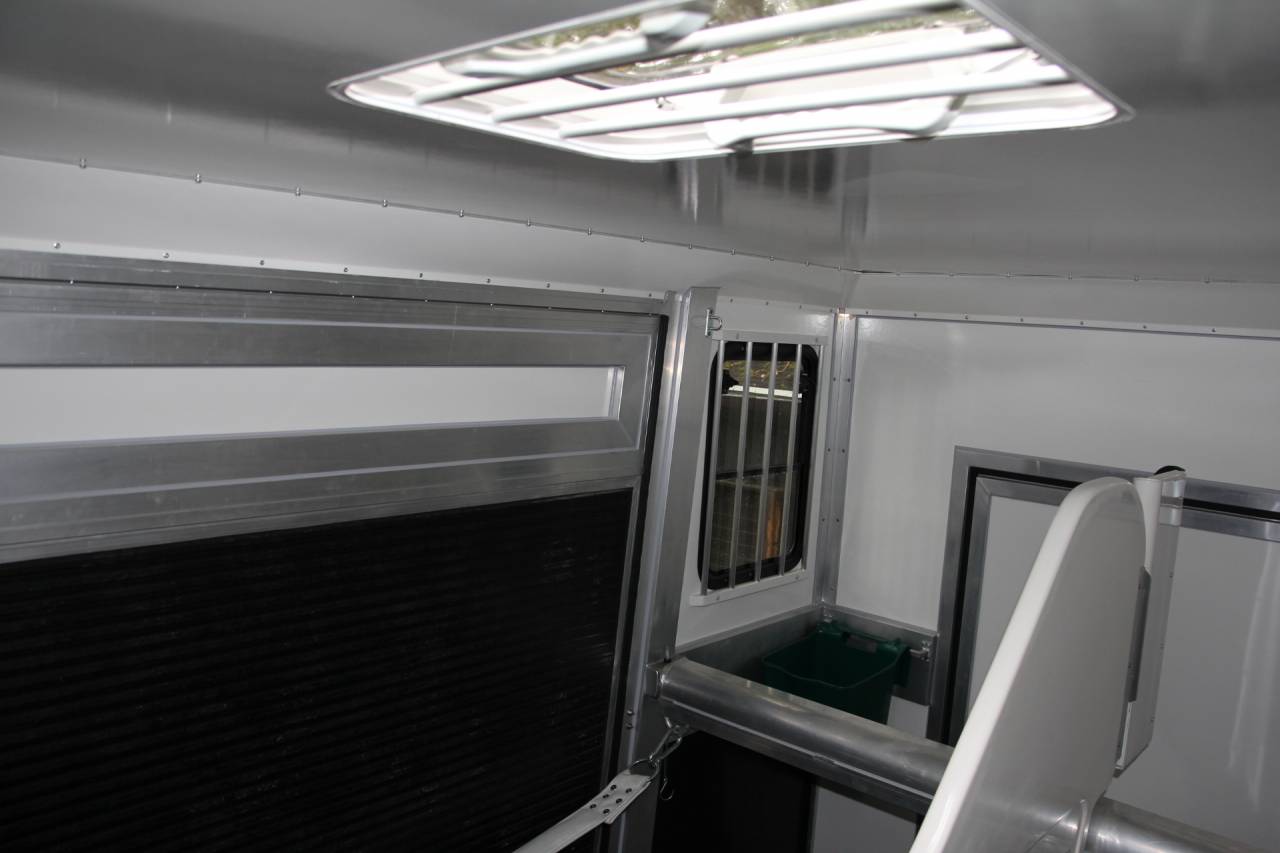 Trailer Anka REMORQUE ANKA 2 CHEVAUX & SELLERIE 2026 New