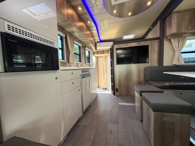 Horsebox NON-HGV Man MAN TGM 18.320 ANKA POP OUT 2022 Used
