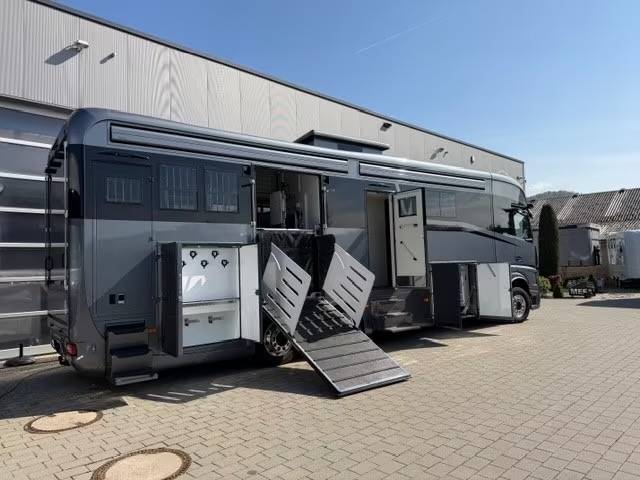 Horsebox NON-HGV Mercedes MERCEDES-BENZ ACTROS 2651 KRISMAR EXCLUSIV POP OUT 2021 Used