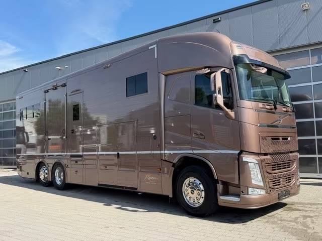 Horsebox NON-HGV Volvo VOLVO FH 500 ROELOFSEN RR6 POP OUT & PUSH UP 2016 Used