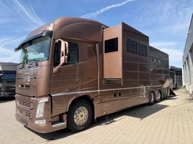 Horsebox NON-HGV Volvo VOLVO FH 500 ROELOFSEN RR6 POP OUT & PUSH UP 2016 Used