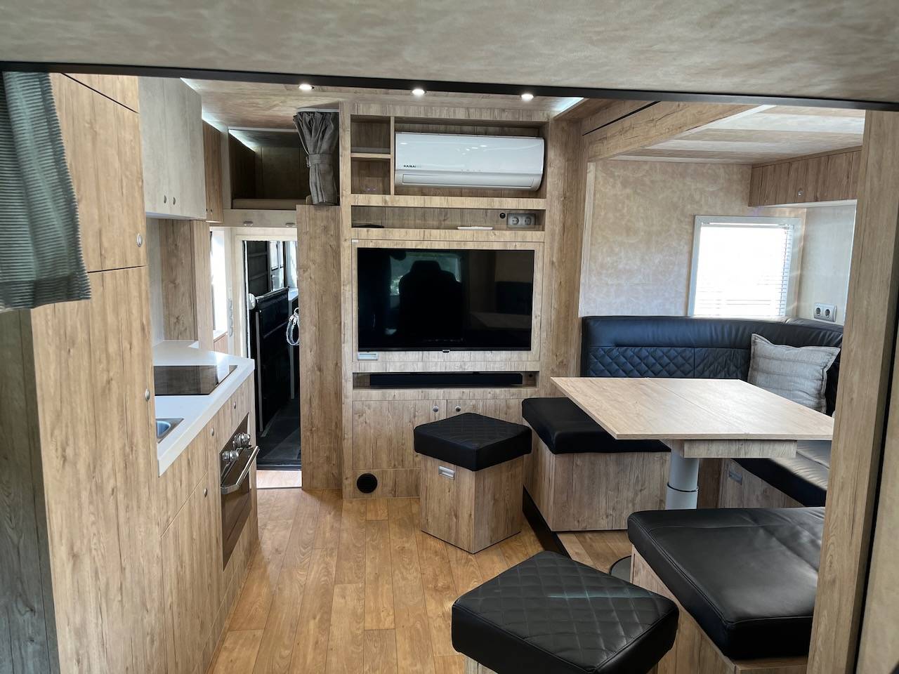 Horsebox NON-HGV HTIs VOLVO FH 500 HTI PROFESSIONAL 6 2023 Used