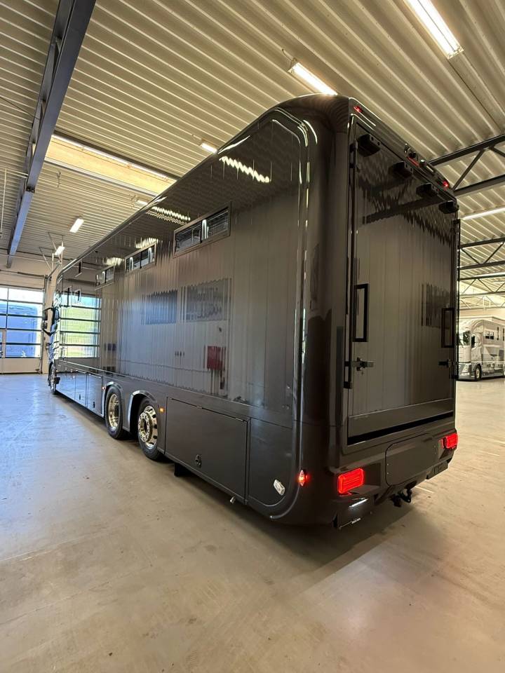 Horsebox NON-HGV Volvo VOLVO FH 500 NF 8 HORSES 2025 Used