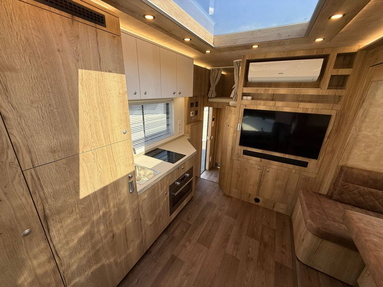 Horsebox NON-HGV HTIs VOLVO FM 500 HTI PROFESSIONAL 5 2026 New