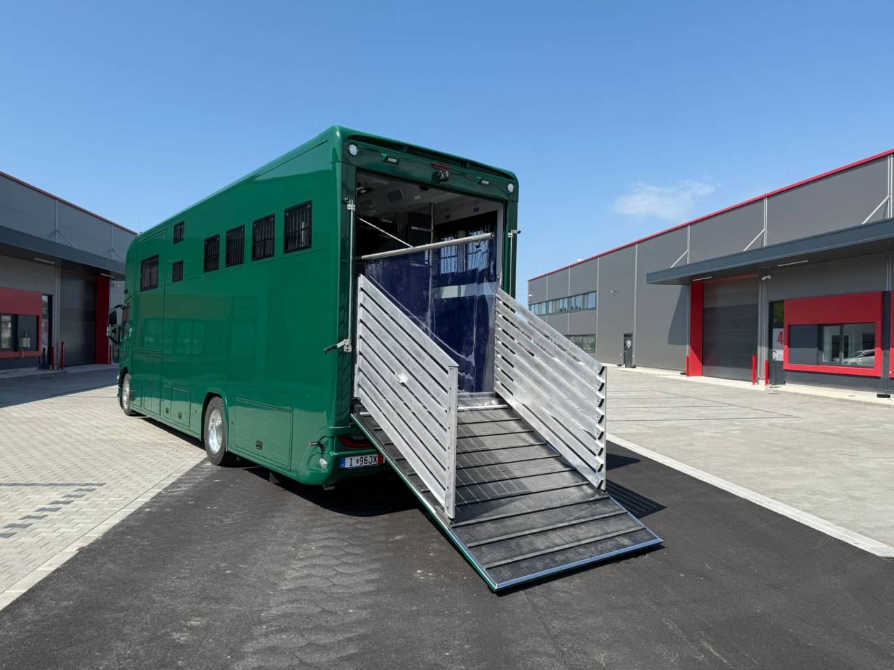 Horsebox NON-HGV HTIs VOLVO FM 500 HTI PROFESSIONAL 5 2026 New