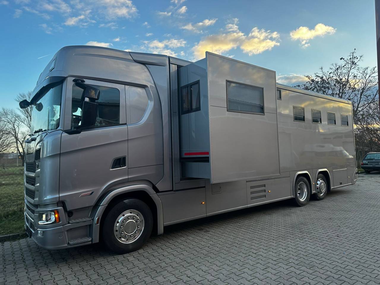 Horsebox NON-HGV HTIs SCANIA S460 HTI PROFESSIONAL 7 2026 New
