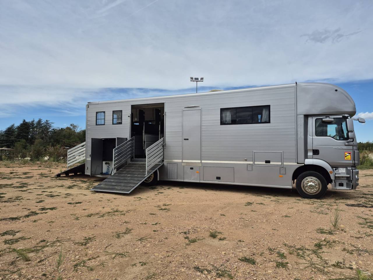 Horsebox NON-HGV Man NUYTS 2018 Used
