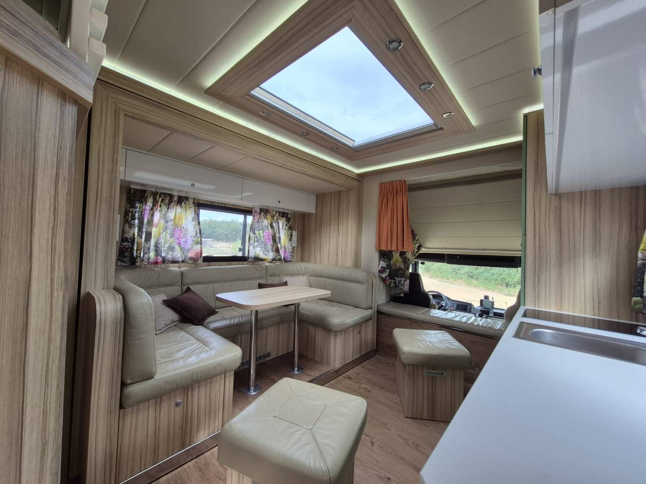 Horsebox NON-HGV Man NUYTS 2018 Used