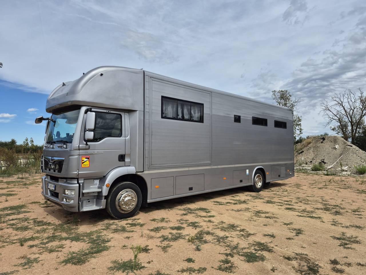 Horsebox NON-HGV Man NUYTS 2018 Used