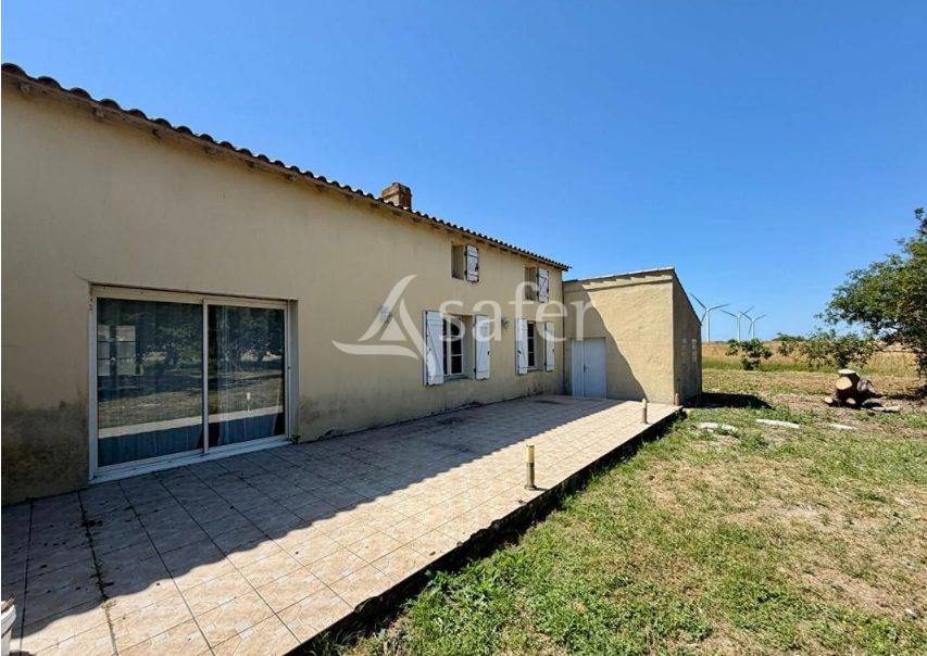 Other country property  Vend&eacute;e