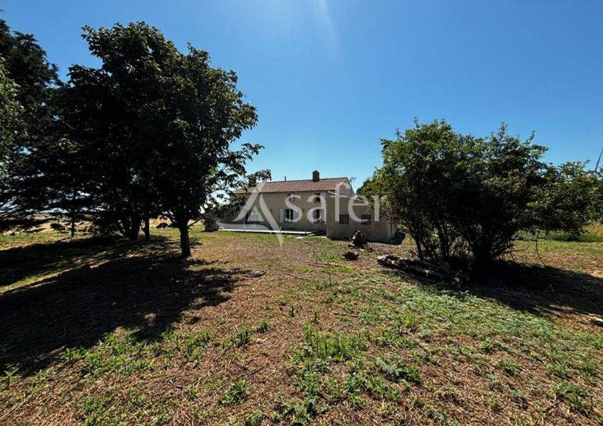 Other country property  Vend&eacute;e