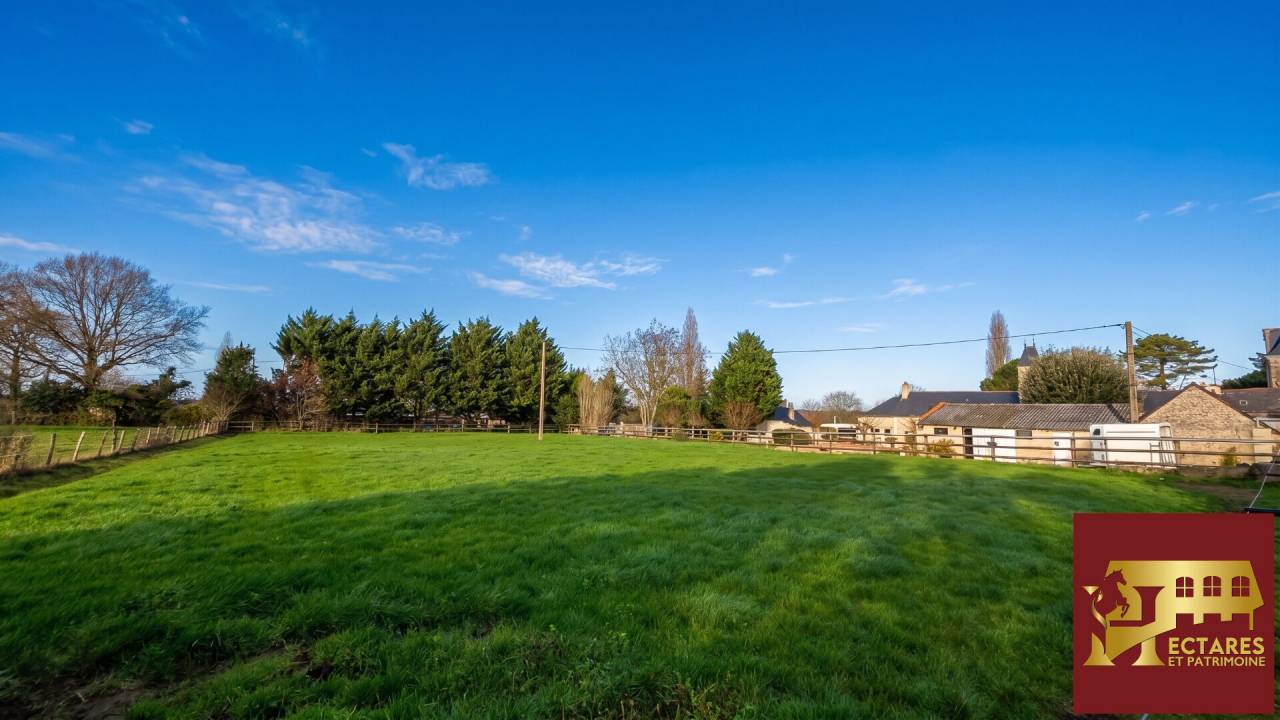 Equestrian property  Maine-et-Loire