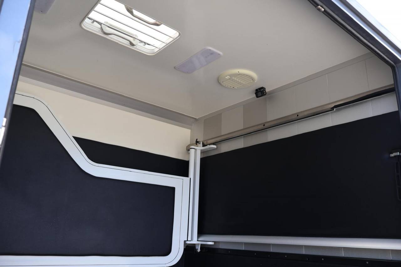 Horsebox HGV STX STX 2022 Used
