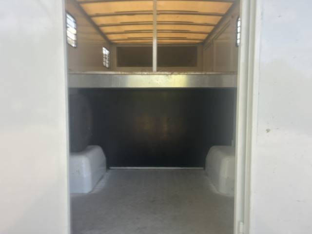Horsebox HGV Renault master 2020 Used