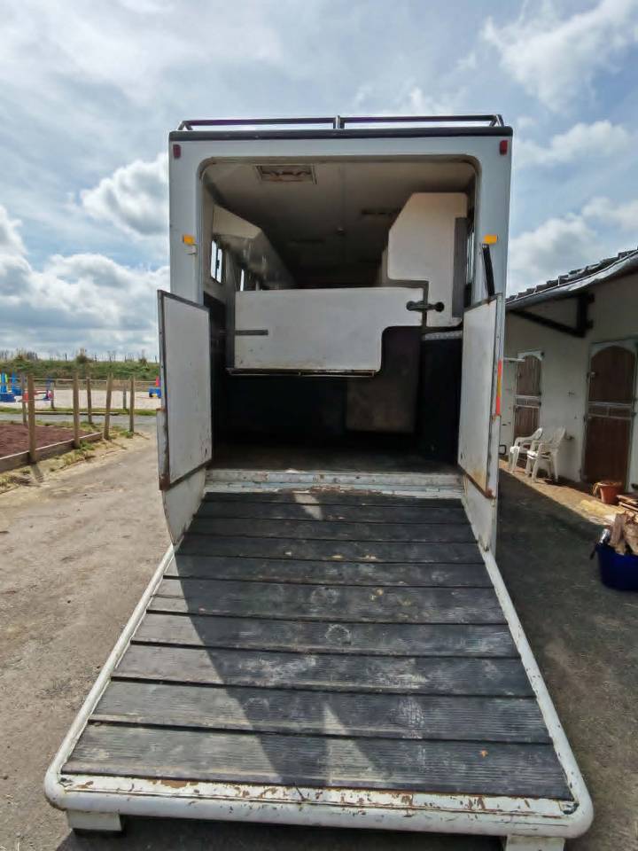 Horsebox NON-HGV Renault RENAULT PREMIUM 1999 Used