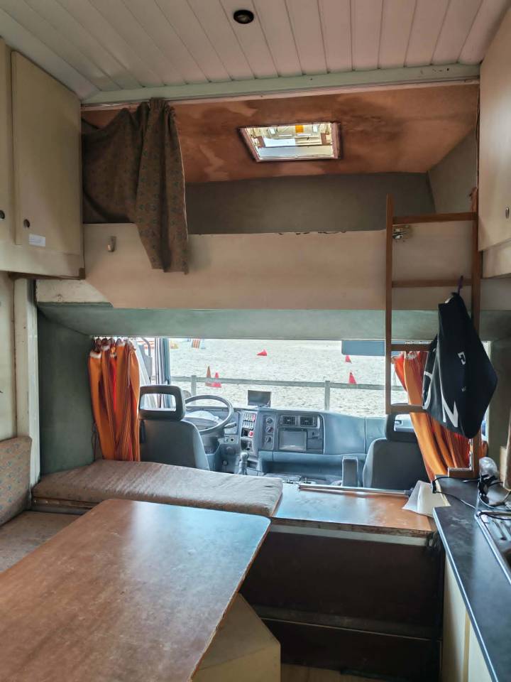 Horsebox NON-HGV Renault RENAULT PREMIUM 1999 Used