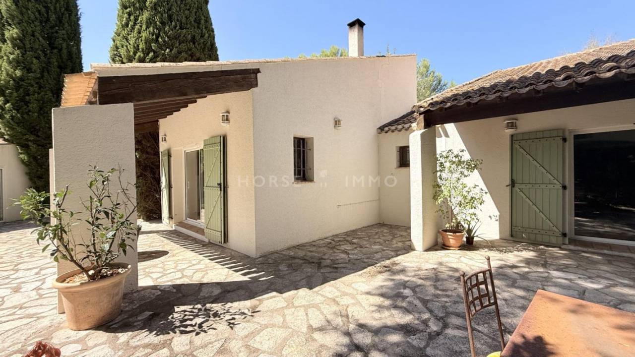 Equestrian property  H&eacute;rault