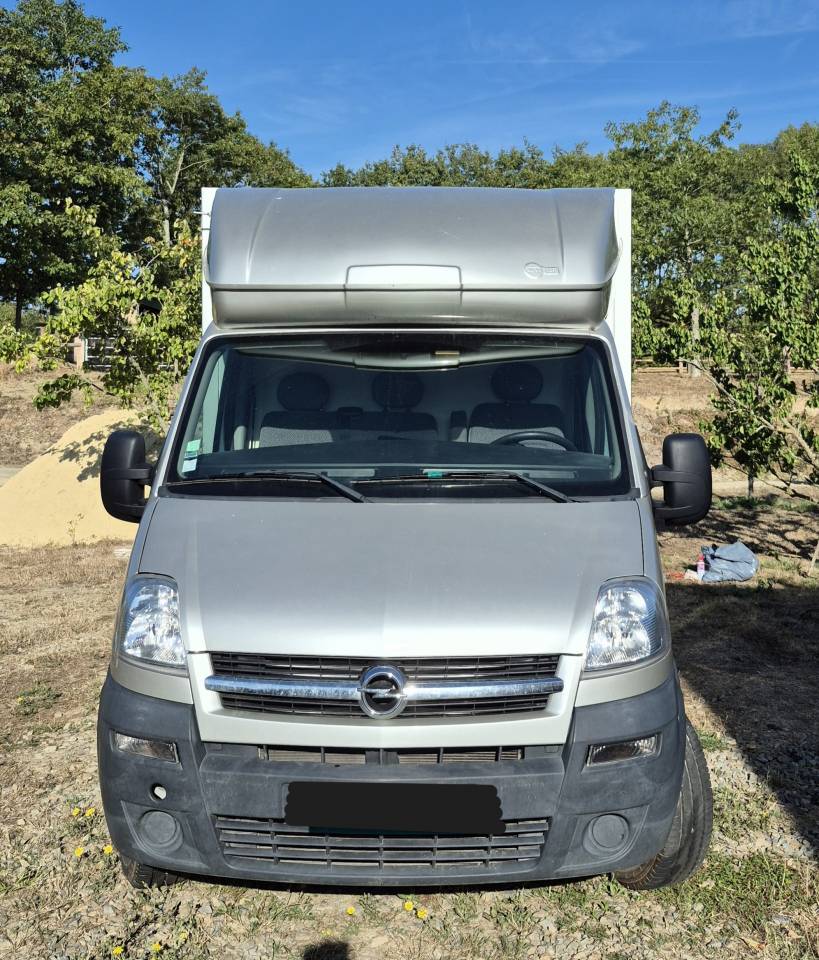 Horsebox HGV Opel movano 2007 Used