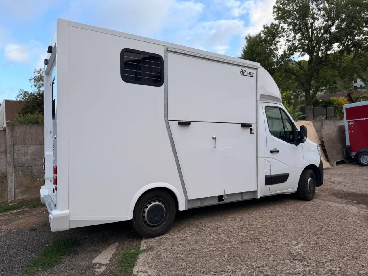 Horsebox HGV AP Petit Renault Master 2021 Used