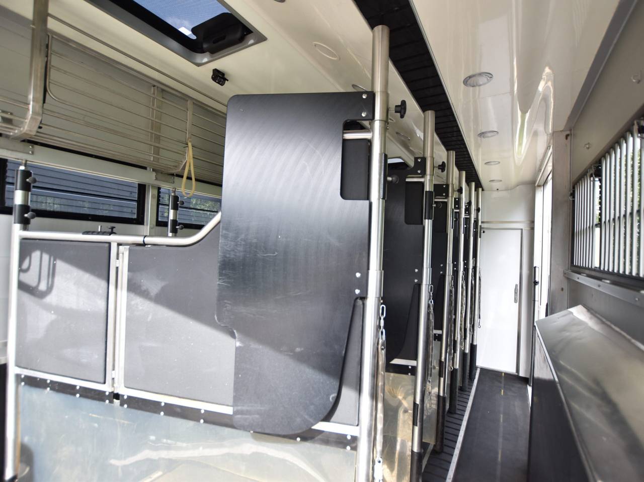 Horsebox NON-HGV Roelofsen  2013 Used