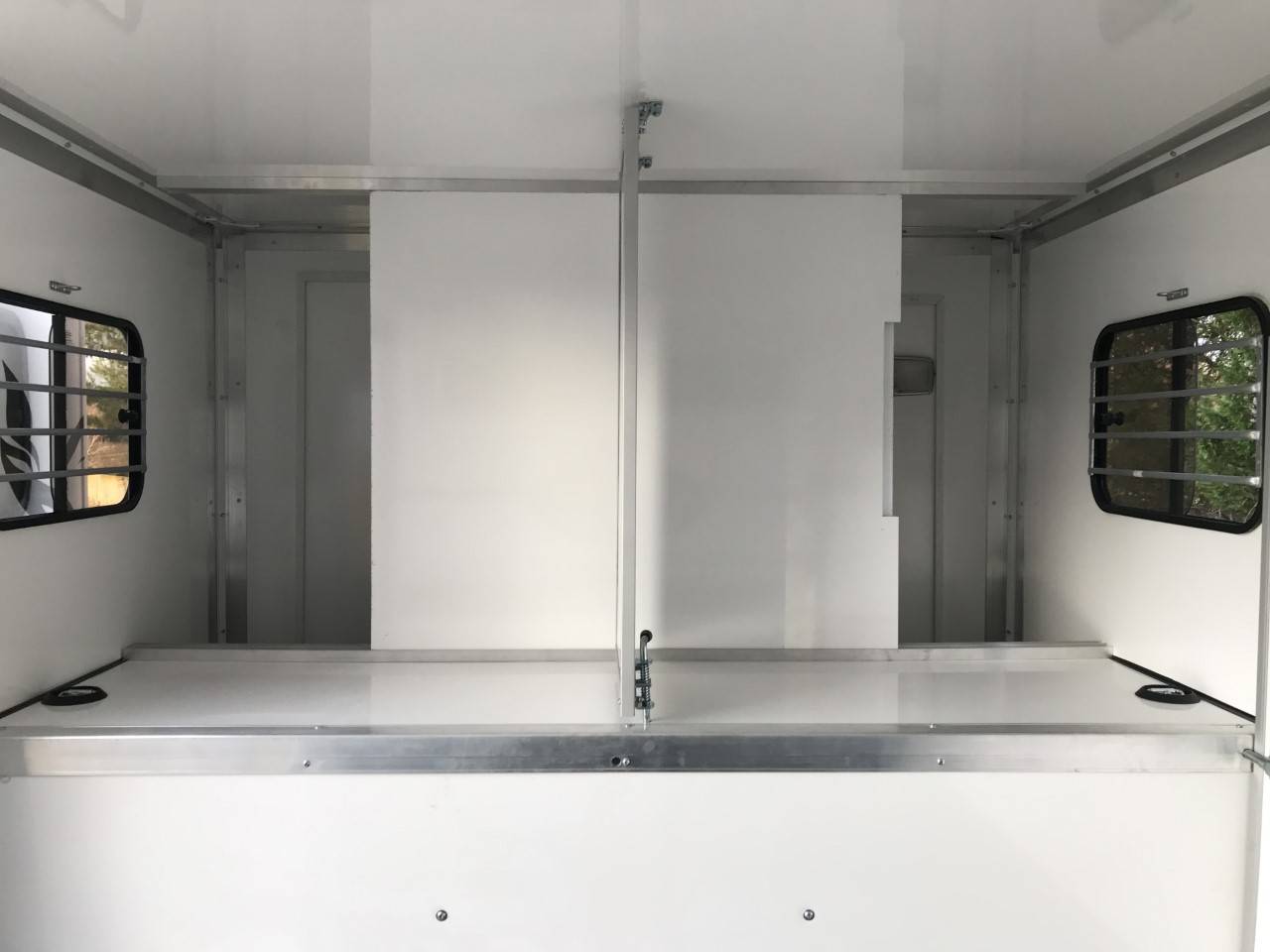 Horsebox HGV Renault  2018 Used