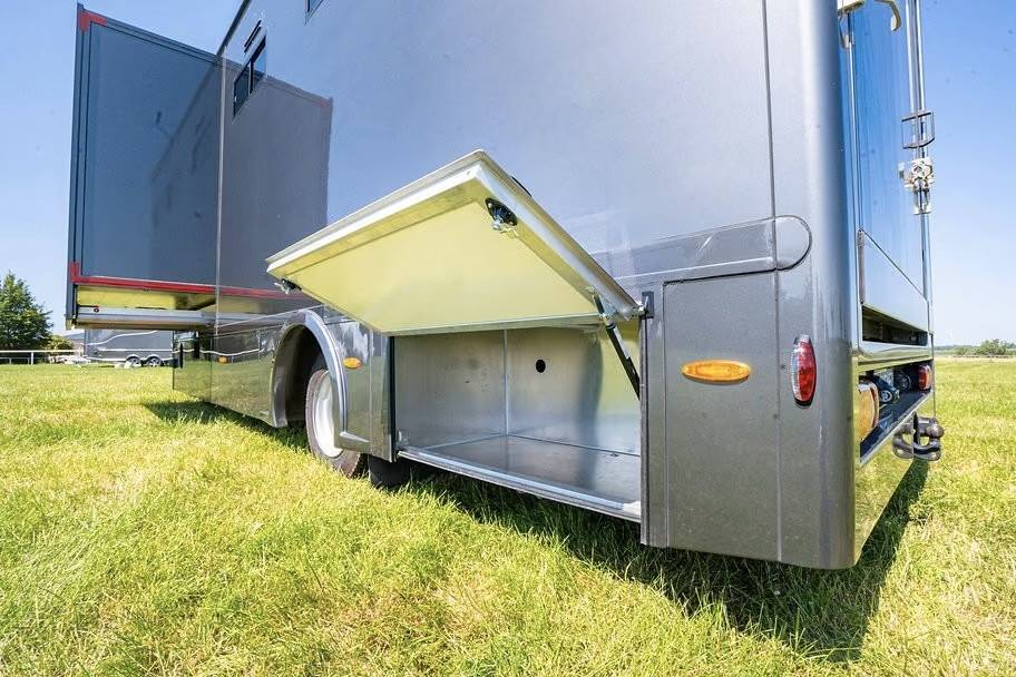 Horsebox NON-HGV Anka DAIMLER FUSO CANTER 7C18 ANKA POP OUT 2026 New