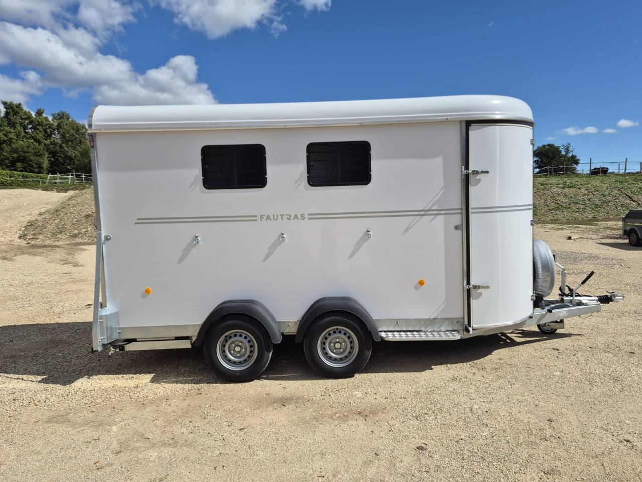 Horse trailer Fautras oblic +3 3 Stalls 2026 New