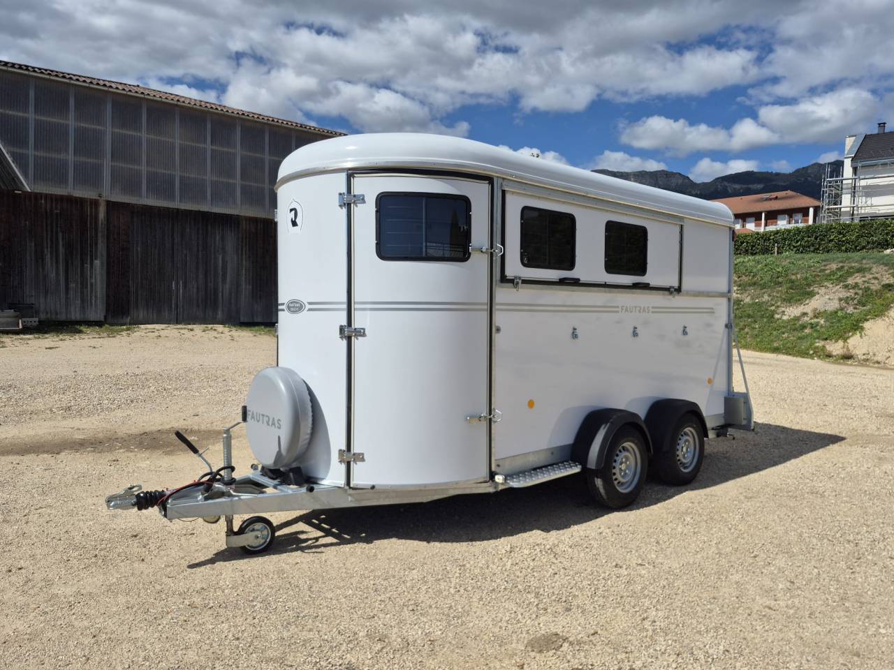 Horse trailer Fautras oblic +3 3 Stalls 2026 New