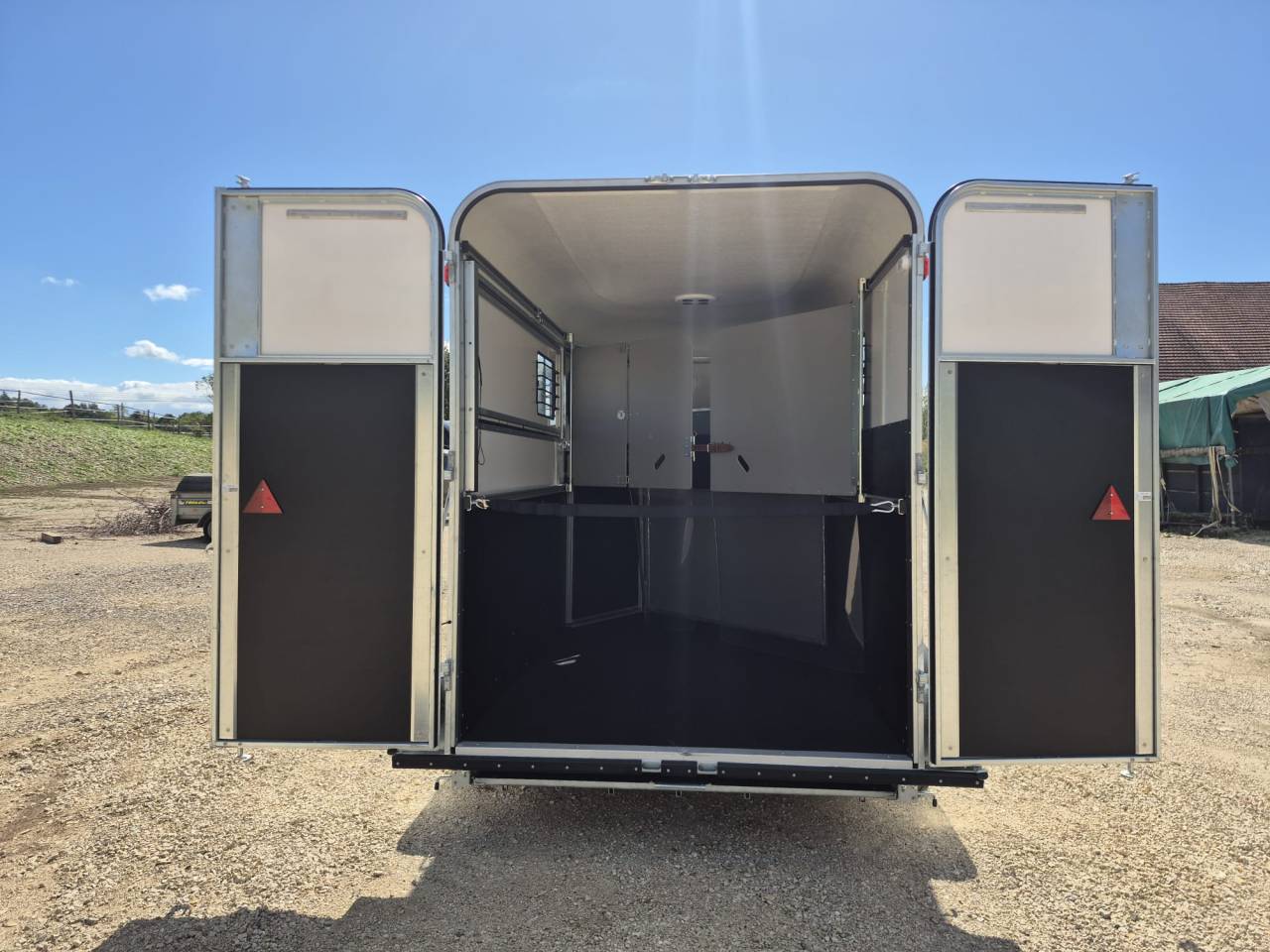 Horse trailer Fautras oblic +3 3 Stalls 2026 New