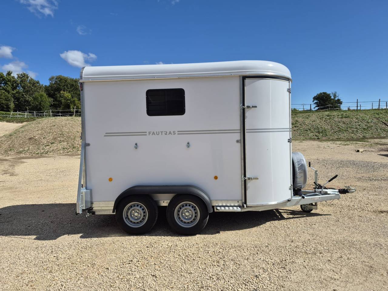 Horse trailer Fautras Oblic +2 2 Stalls 2026 New